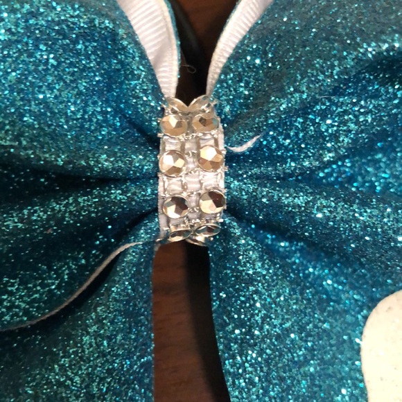 NWOT The Fault In Our Stars Cheer Hair Bow. Very Glittery. Beautiful colors. - Picture 6 of 11
